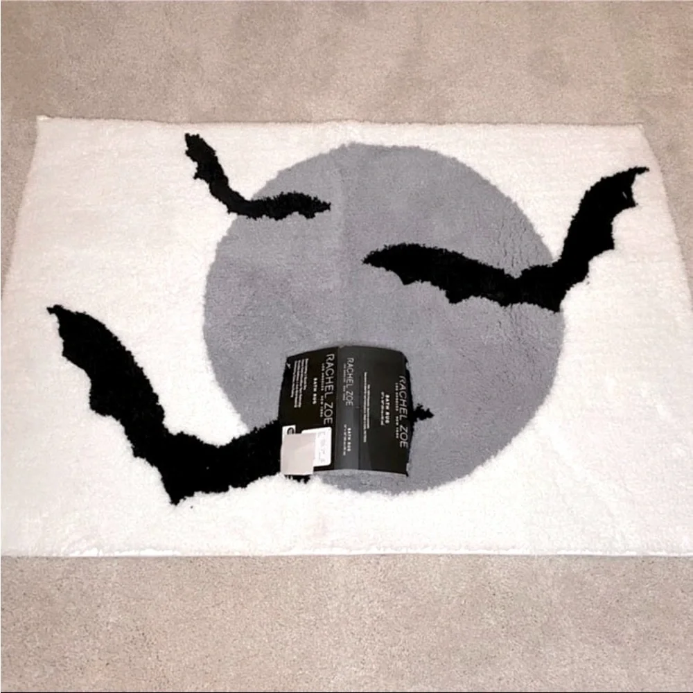 NWT Rachel Zoe Halloween Bat Bathmat